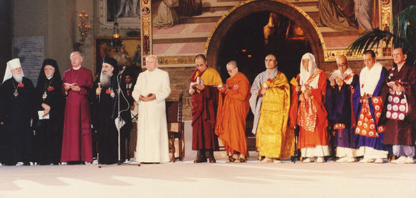 Asyż 1986 r. Jan Paweł II potwierdza swoją apostazję