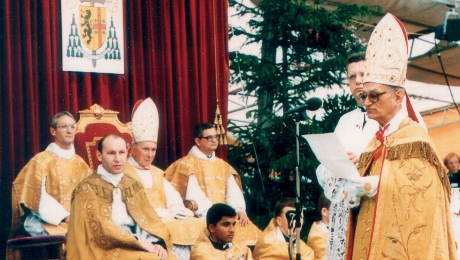Bp Antonio de Castro Mayer. Ecône 1988 r., konsekracje biskupie.